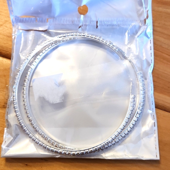 New Large Silver Hoop Rhinestone Bling Earrings - Picture 2 of 2
